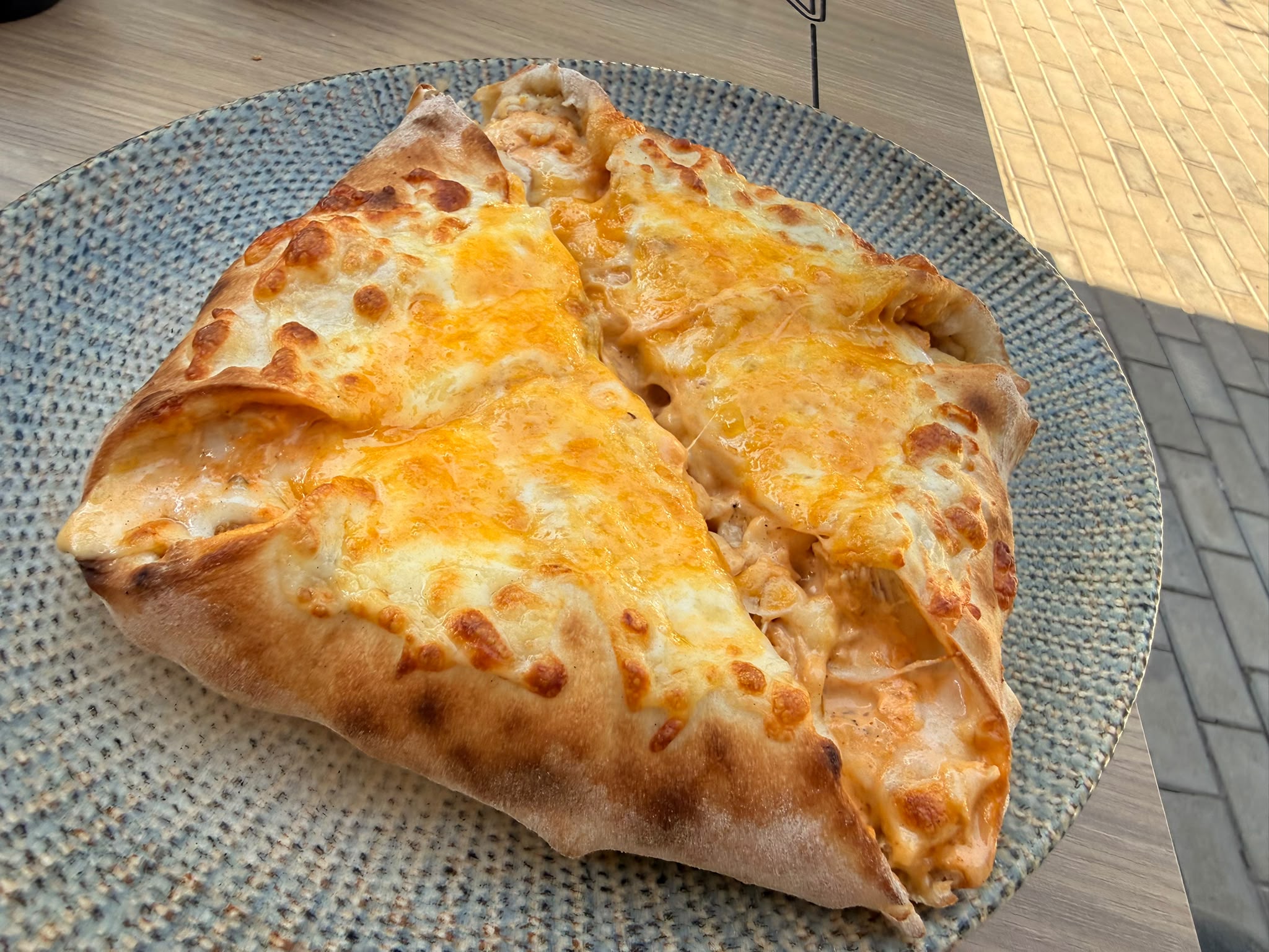 Chezze_incrediBY